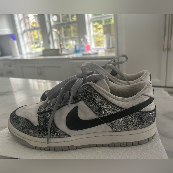 REPOST- 2021 Women Dunk Low 'Golden Gals - Picture 4 of 6